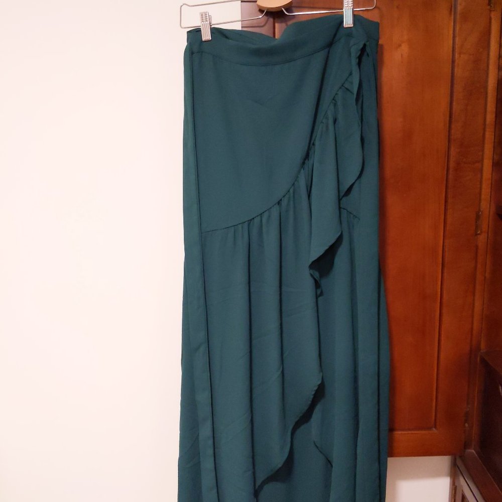 Know One Cares Ruffle Wrap Skirt Green